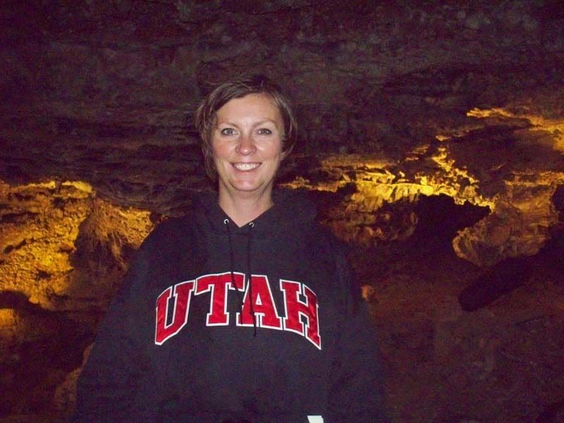 Which is better: Jewel Cave vs Wind Cave? We wondered this before our Black Hills family vacation and visited both caves in the end. They're both good, but if you can only do one, we list the differences in this post | tipsforfamilytrips.com | South Dakota | summer vacation