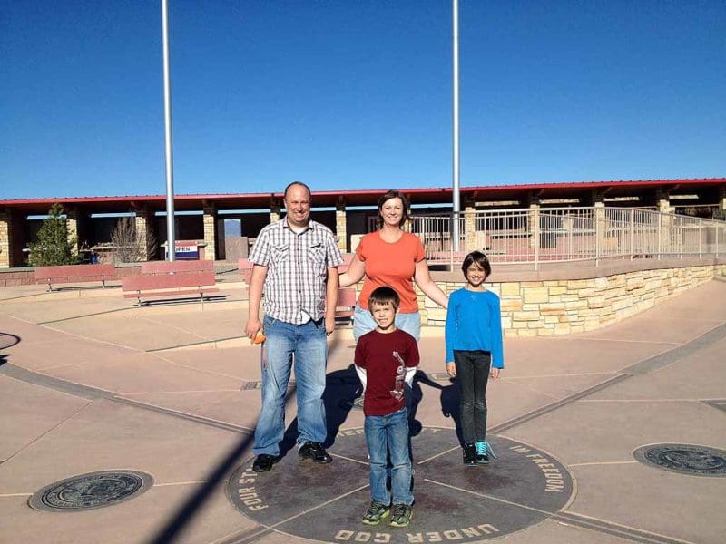 Everything you need to know about Four Corners Monument in the Navajo Nation | tipsforfamilytrips.com