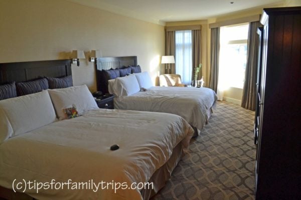 West Inn and Suites