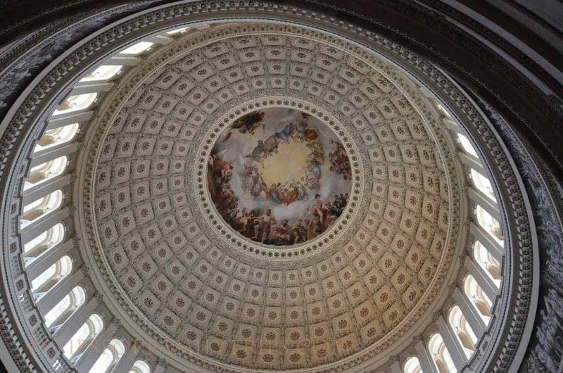 tours of the capitol building brainly