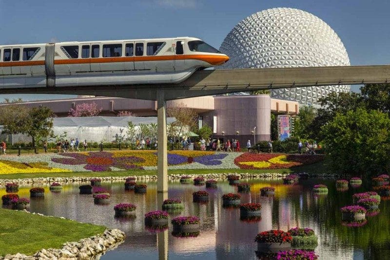 Our readers' BEST Disney tips | tipsforfamilytrips.com