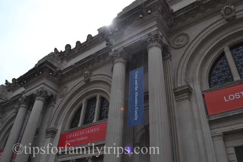 Tips for visiting the Metropolitan Museum of Art in New York City with kids | tipsforfamilytrips.com