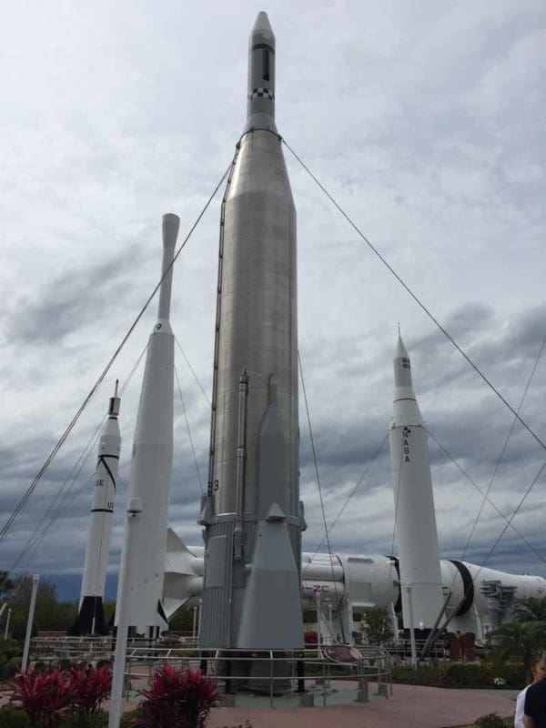 Kennedy Space Center Tips and Hacks for Families | tipsforfamilytrips.com