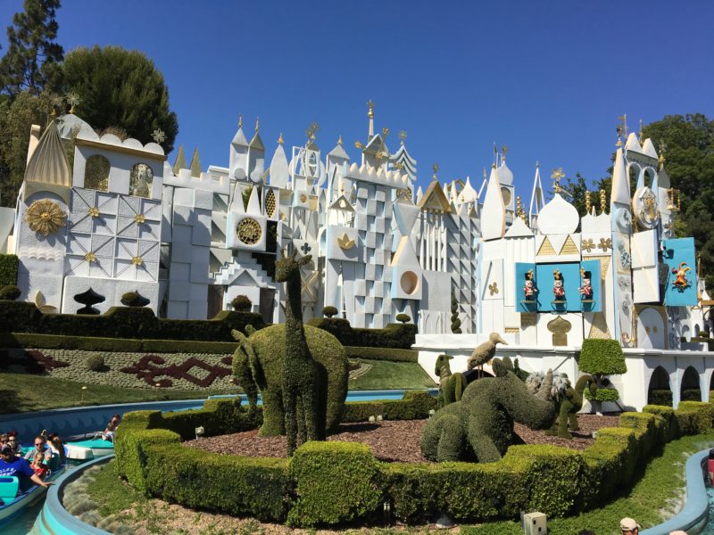 The BEST rides at Disneyland - and how to get on them without waiting in long lines! | tipsforfamilytrips.com | California | family vacation | Disney tips and tricks | Anaheim | summer vacation | spring break