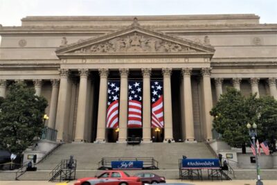 Tips for visiting the National Archives Museum in Washington D.C. with kids | tipsforfamilytrips.com | National Mall | spring break | summer vacation | family vacation | travel | educational | Declaration of Independence | Constitution | Bill of Rights