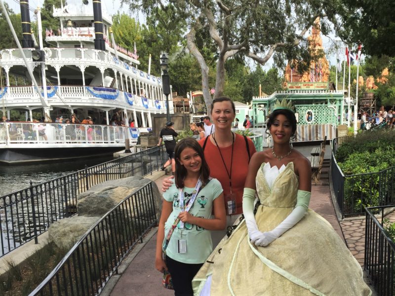 foto con Tiana en Disneylandia - Disneylandia con un presupuesto