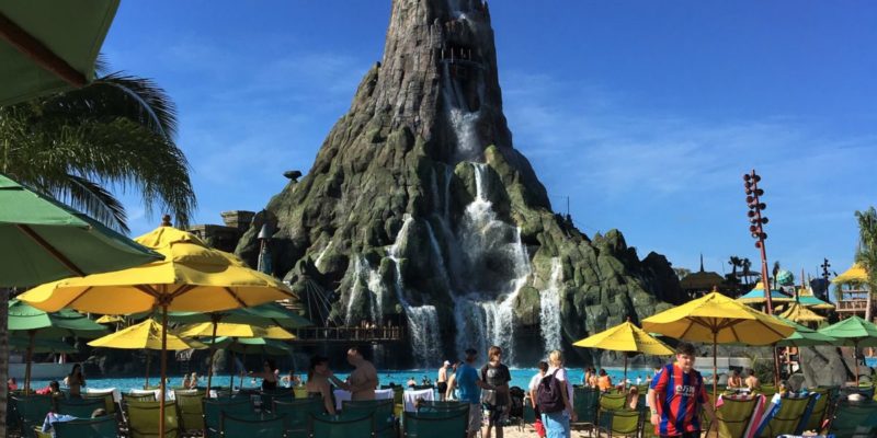 Tips for visiting Volcano Bay at Universal Orlando Resort in Florida | tipsforfamilytrips.com | spring break | vacation ideas | family travel | best water park