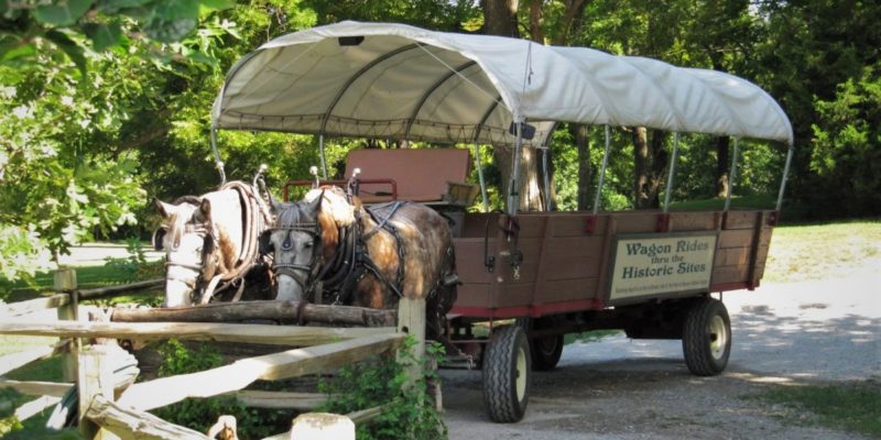 wagon ride - things to do in Nauvoo