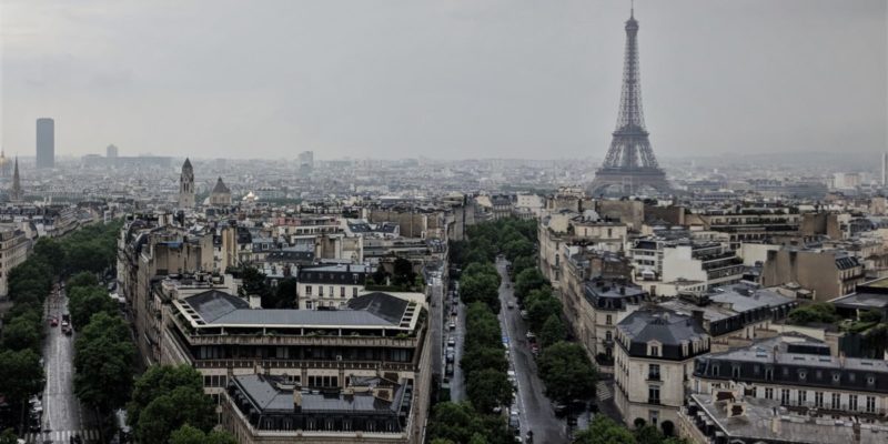 Eiffel Tower - How we found cheap flights to Paris