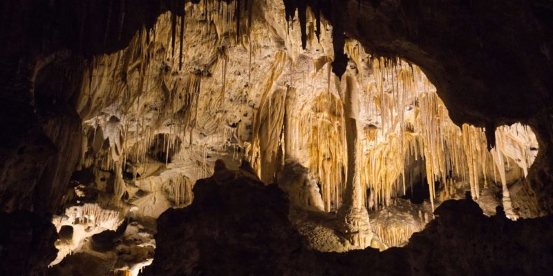 Carlsbad Caverns interior - photo via Pixabay